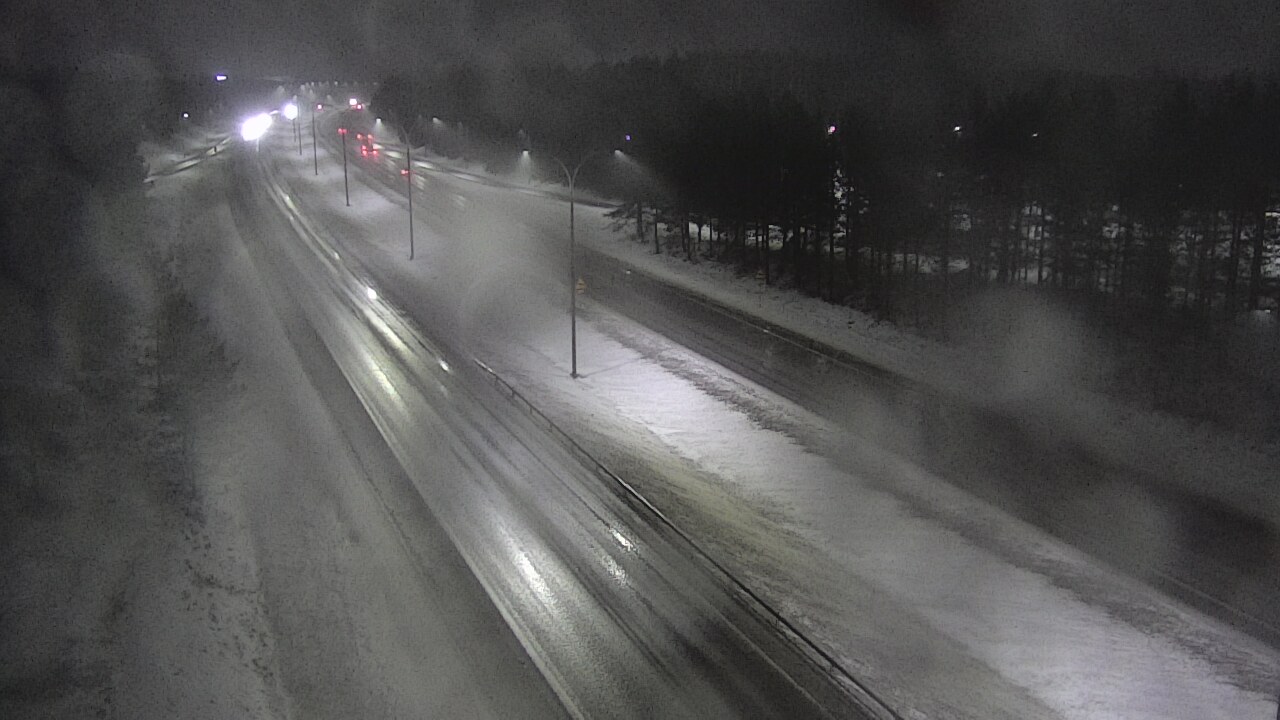 Weather Camera Image Väg 4 Uleåborg, Ouluntulli, Oulu, Pohjois-Pohjanmaa