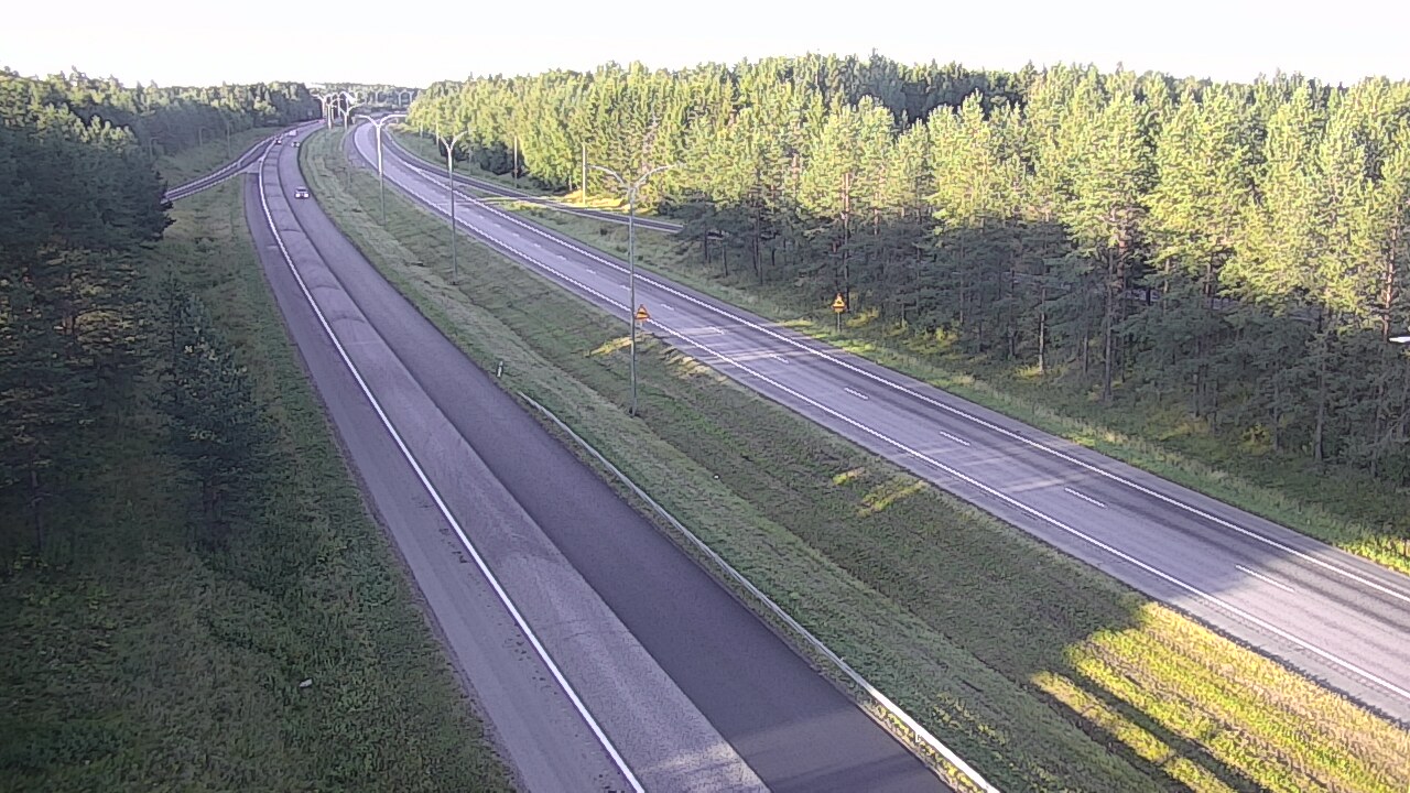 Weather Camera Image Väg 4 Uleåborg, Ouluntulli, Oulu, Pohjois-Pohjanmaa