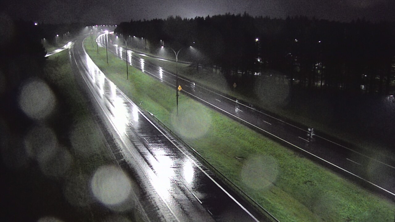 Weather Camera Image Väg 4 Uleåborg, Ouluntulli, Oulu, Pohjois-Pohjanmaa