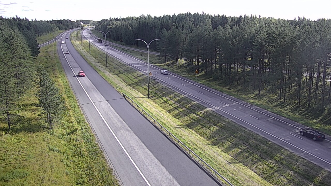 Weather Camera Image Väg 4 Uleåborg, Ouluntulli, Oulu, Pohjois-Pohjanmaa