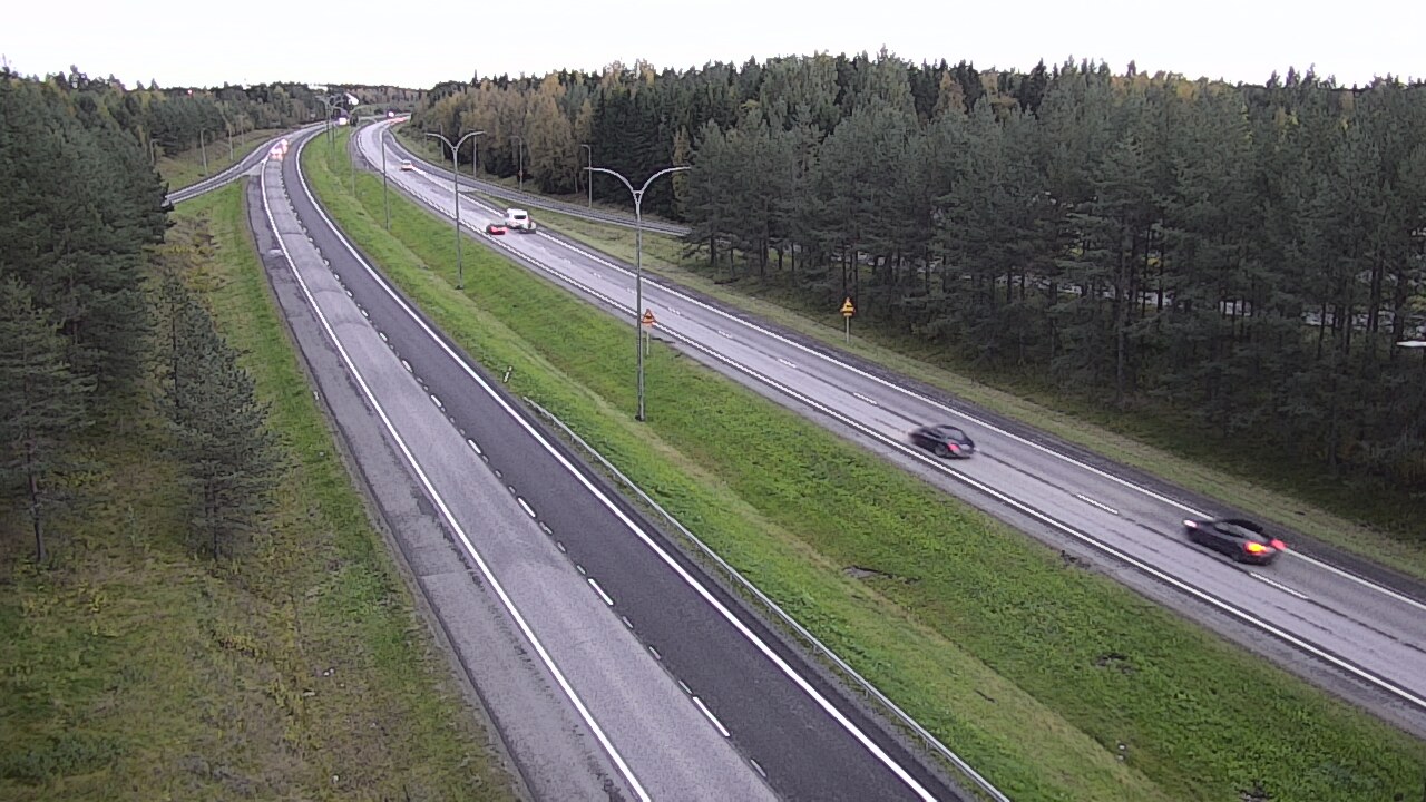 Weather Camera Image Väg 4 Uleåborg, Ouluntulli, Oulu, Pohjois-Pohjanmaa