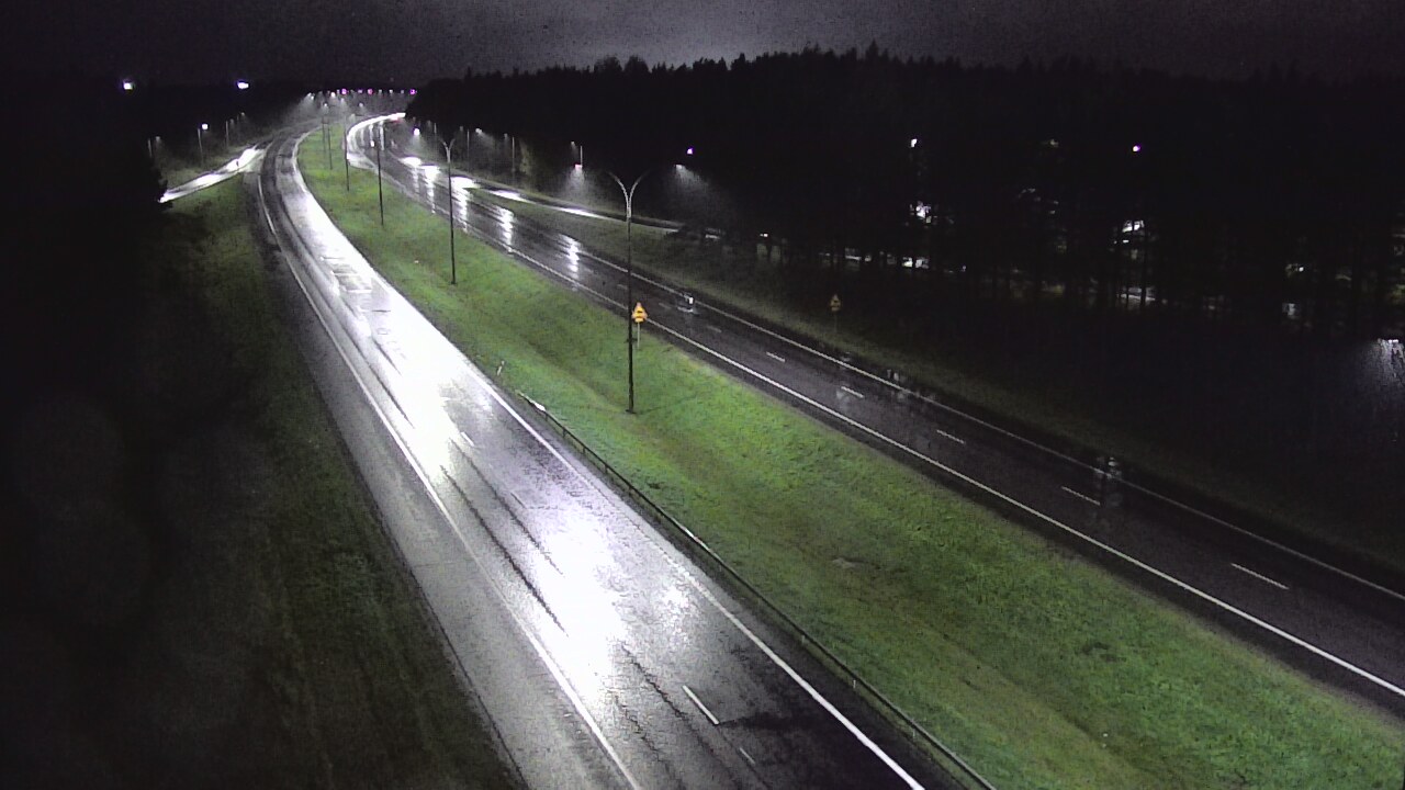Weather Camera Image Väg 4 Uleåborg, Ouluntulli, Oulu, Pohjois-Pohjanmaa