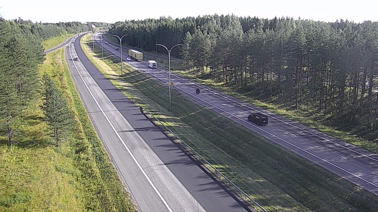 Weather Camera Image Väg 4 Uleåborg, Ouluntulli, Oulu, Pohjois-Pohjanmaa