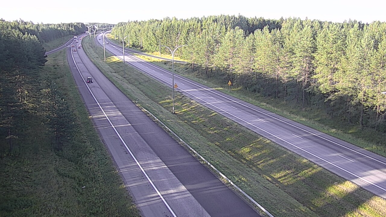 Weather Camera Image Väg 4 Uleåborg, Ouluntulli, Oulu, Pohjois-Pohjanmaa