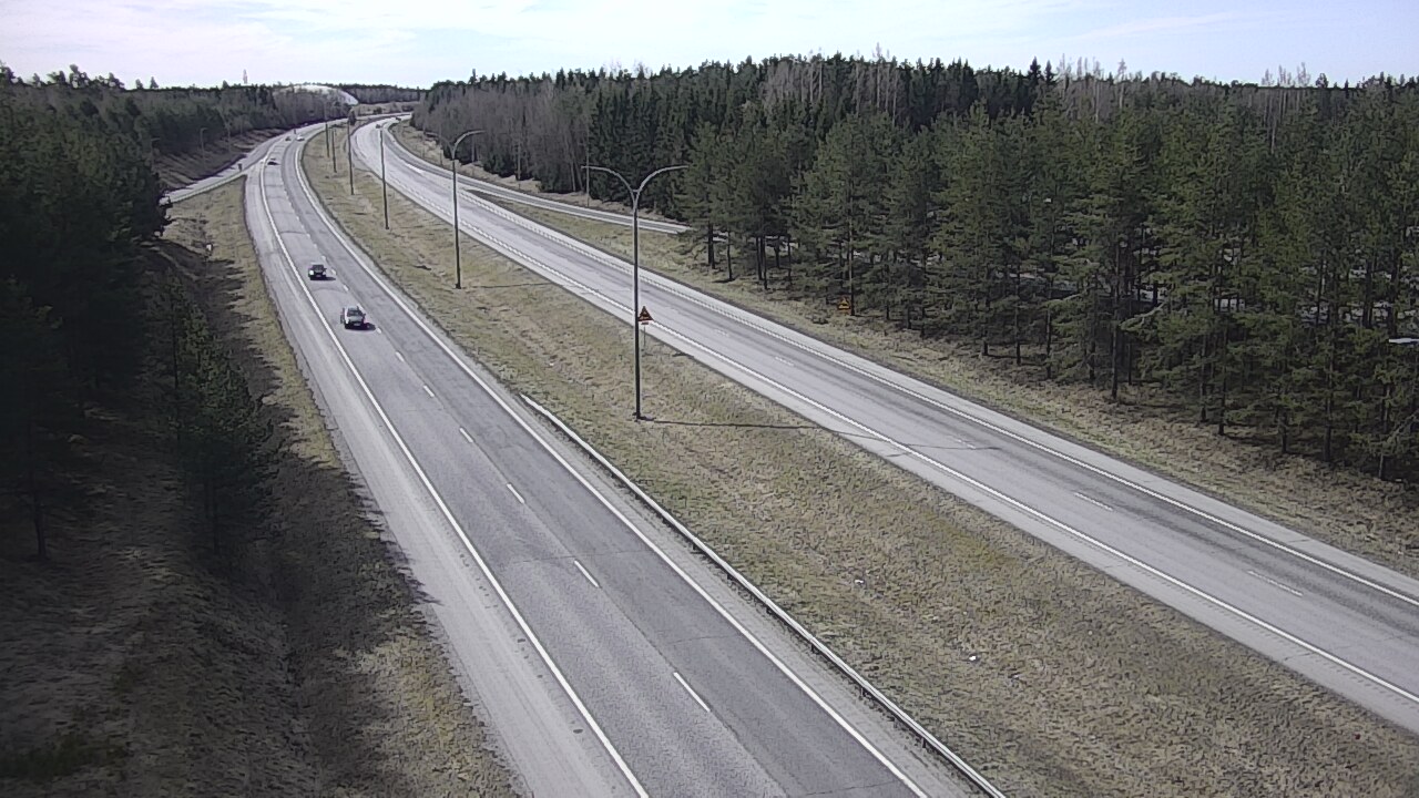 Weather Camera Image Väg 4 Uleåborg, Ouluntulli, Oulu, Pohjois-Pohjanmaa