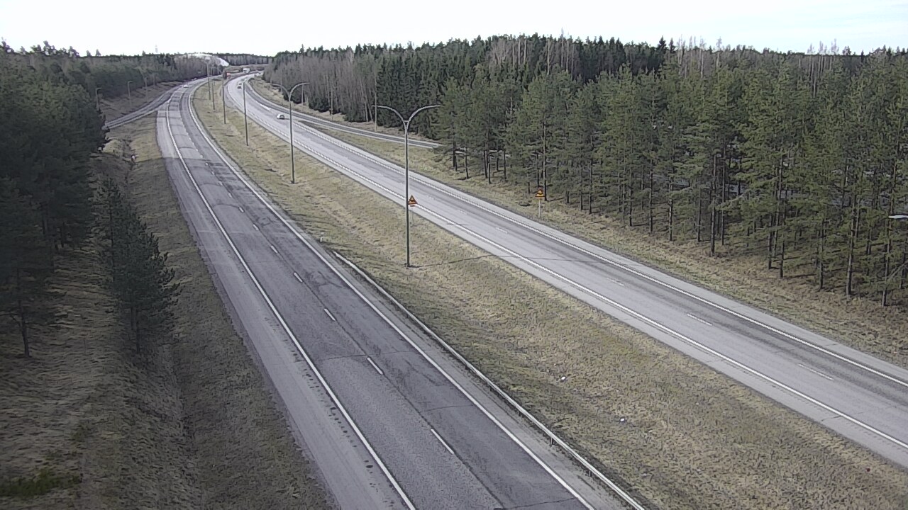 Weather Camera Image Väg 4 Uleåborg, Ouluntulli, Oulu, Pohjois-Pohjanmaa
