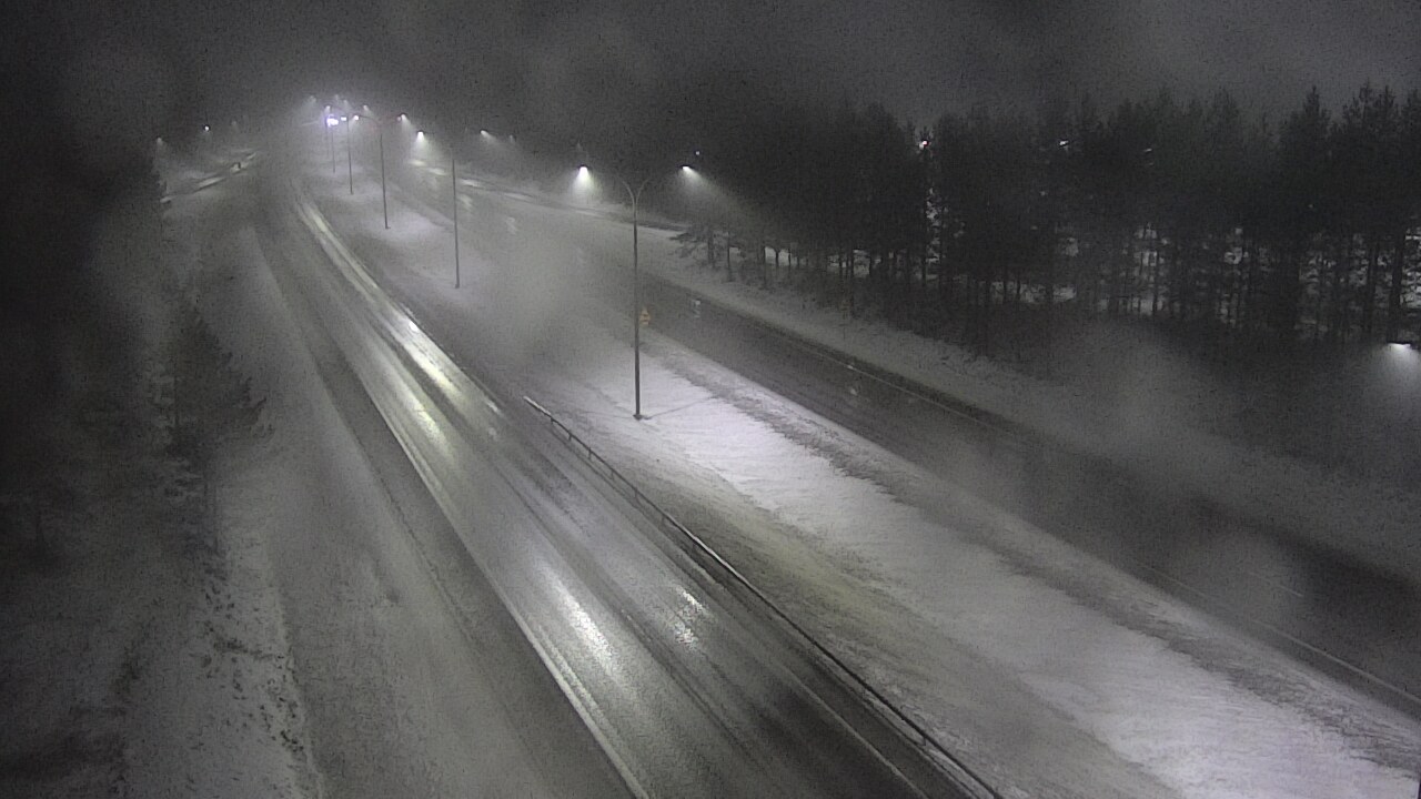 Weather Camera Image Väg 4 Uleåborg, Ouluntulli, Oulu, Pohjois-Pohjanmaa