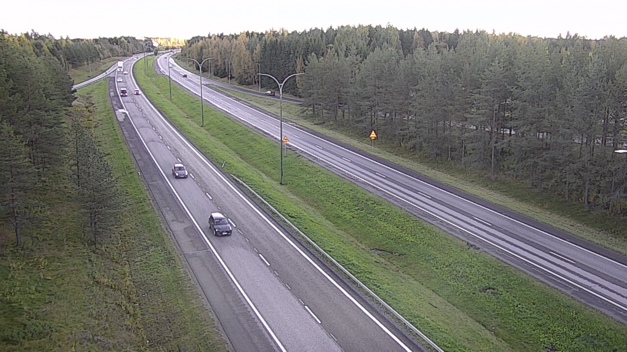 Weather Camera Image Väg 4 Uleåborg, Ouluntulli, Oulu, Pohjois-Pohjanmaa