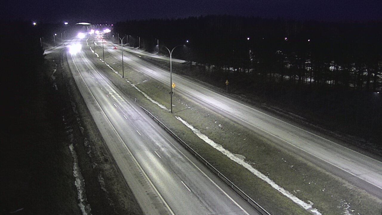 Weather Camera Image Road 4 Oulu, Ouluntulli, Oulu, Pohjois-Pohjanmaa