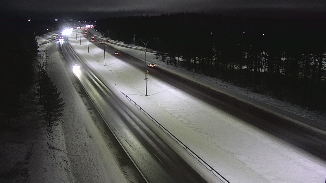 Weather Camera Image Väg 4 Uleåborg, Ouluntulli, Oulu, Pohjois-Pohjanmaa