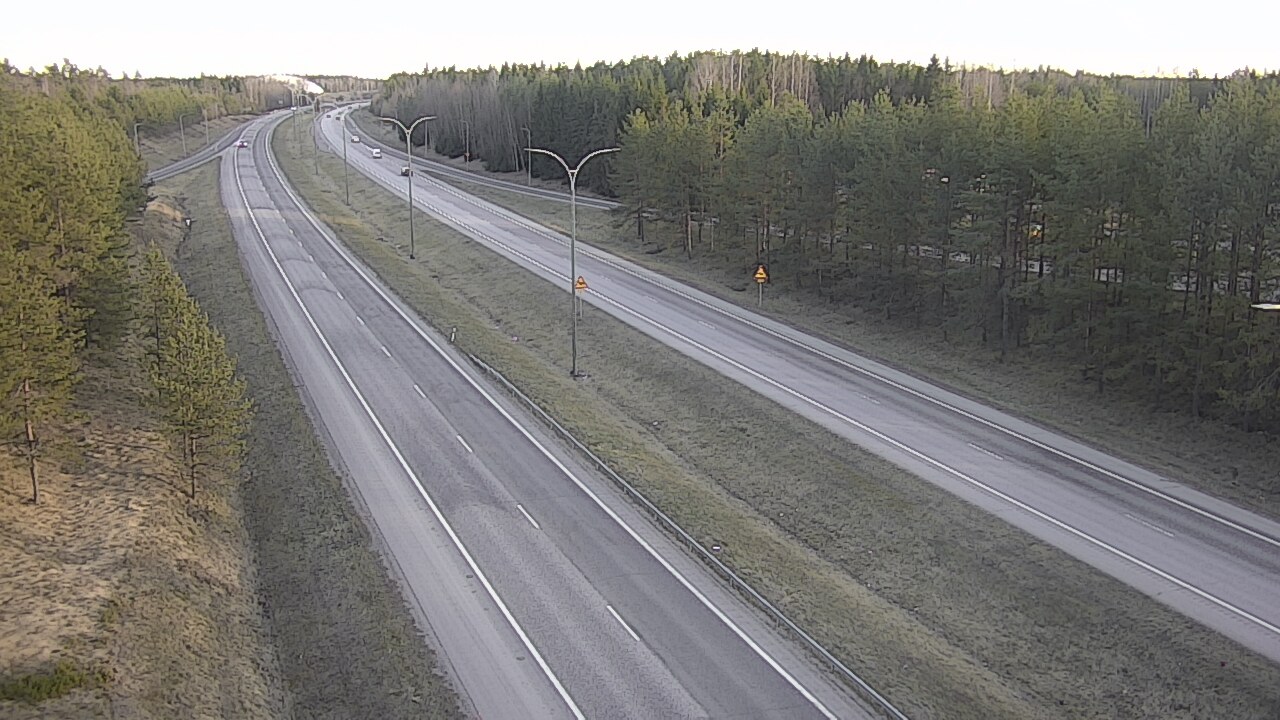 Weather Camera Image Väg 4 Uleåborg, Ouluntulli, Oulu, Pohjois-Pohjanmaa