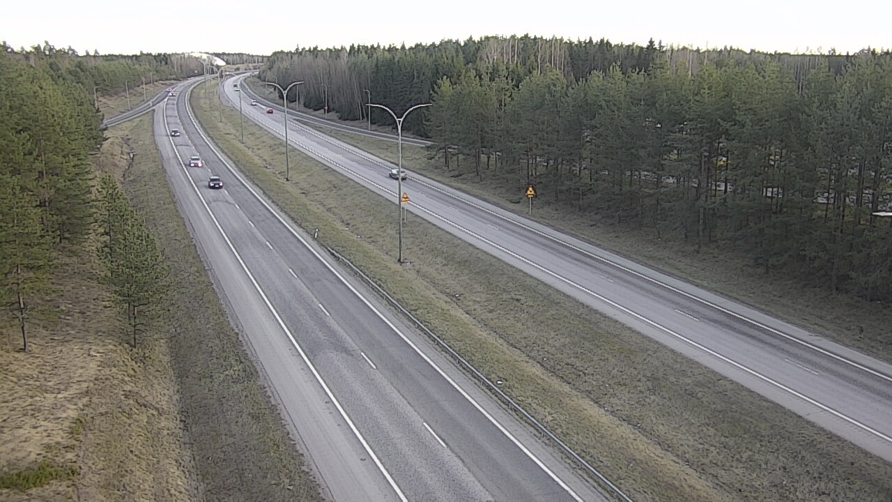 Weather Camera Image Väg 4 Uleåborg, Ouluntulli, Oulu, Pohjois-Pohjanmaa