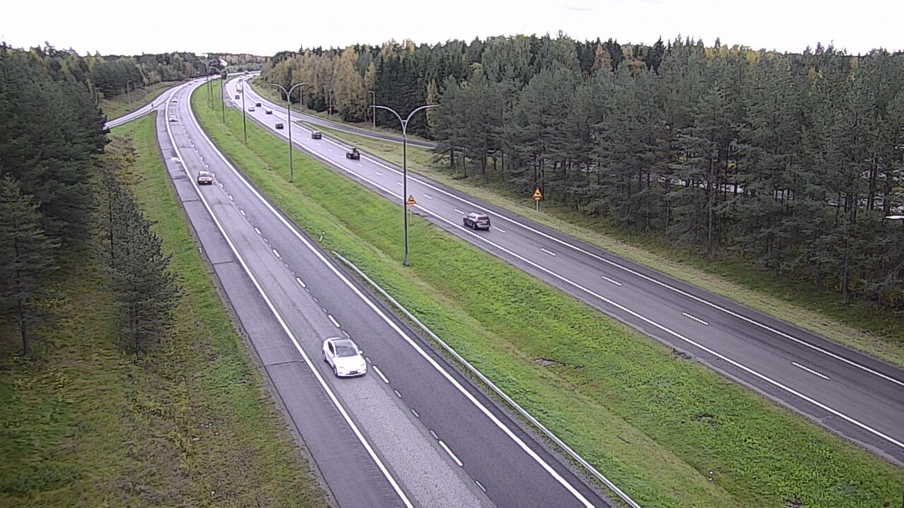 Weather Camera Image Väg 4 Uleåborg, Ouluntulli, Oulu, Pohjois-Pohjanmaa