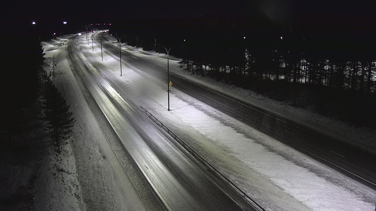 Weather Camera Image Väg 4 Uleåborg, Ouluntulli, Oulu, Pohjois-Pohjanmaa