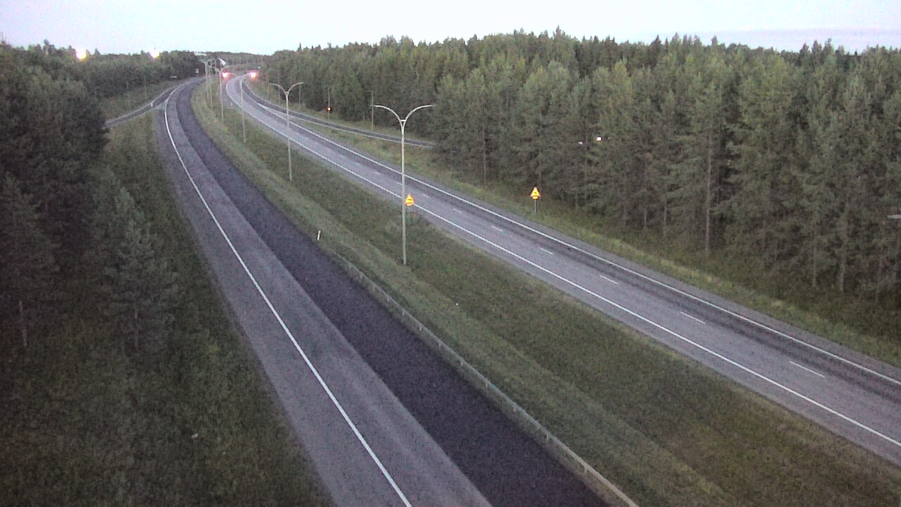 Weather Camera Image Väg 4 Uleåborg, Ouluntulli, Oulu, Pohjois-Pohjanmaa