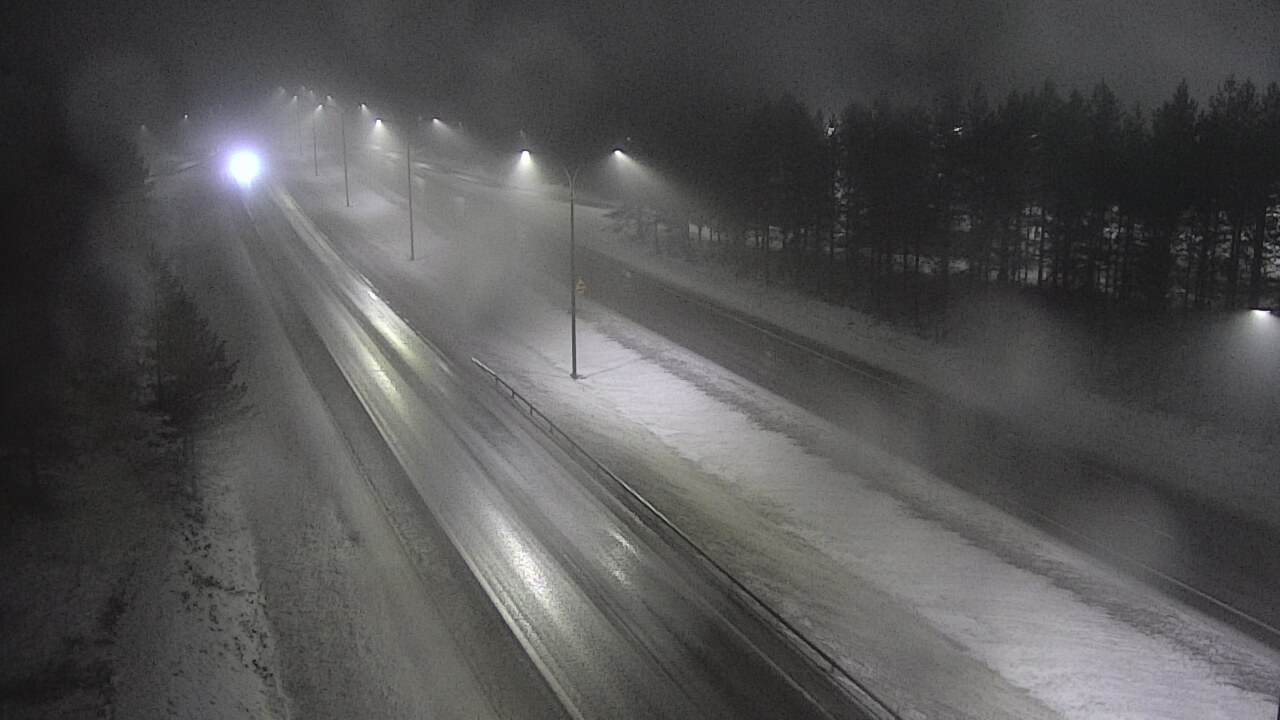 Weather Camera Image Väg 4 Uleåborg, Ouluntulli, Oulu, Pohjois-Pohjanmaa