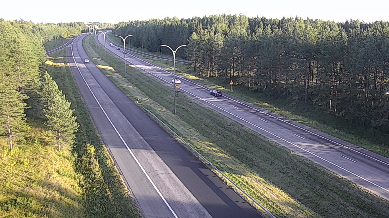 Weather Camera Image Väg 4 Uleåborg, Ouluntulli, Oulu, Pohjois-Pohjanmaa