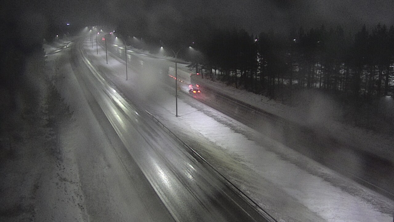 Weather Camera Image Väg 4 Uleåborg, Ouluntulli, Oulu, Pohjois-Pohjanmaa