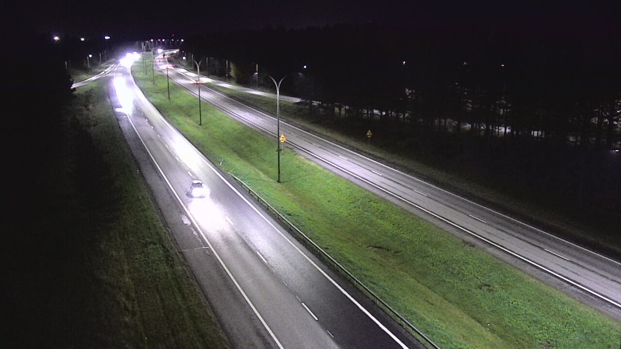 Weather Camera Image Väg 4 Uleåborg, Ouluntulli, Oulu, Pohjois-Pohjanmaa