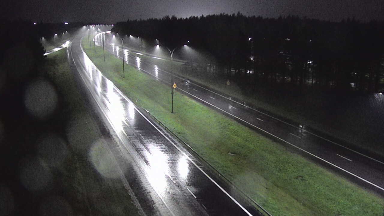 Weather Camera Image Väg 4 Uleåborg, Ouluntulli, Oulu, Pohjois-Pohjanmaa
