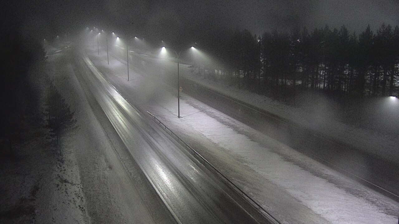 Weather Camera Image Väg 4 Uleåborg, Ouluntulli, Oulu, Pohjois-Pohjanmaa