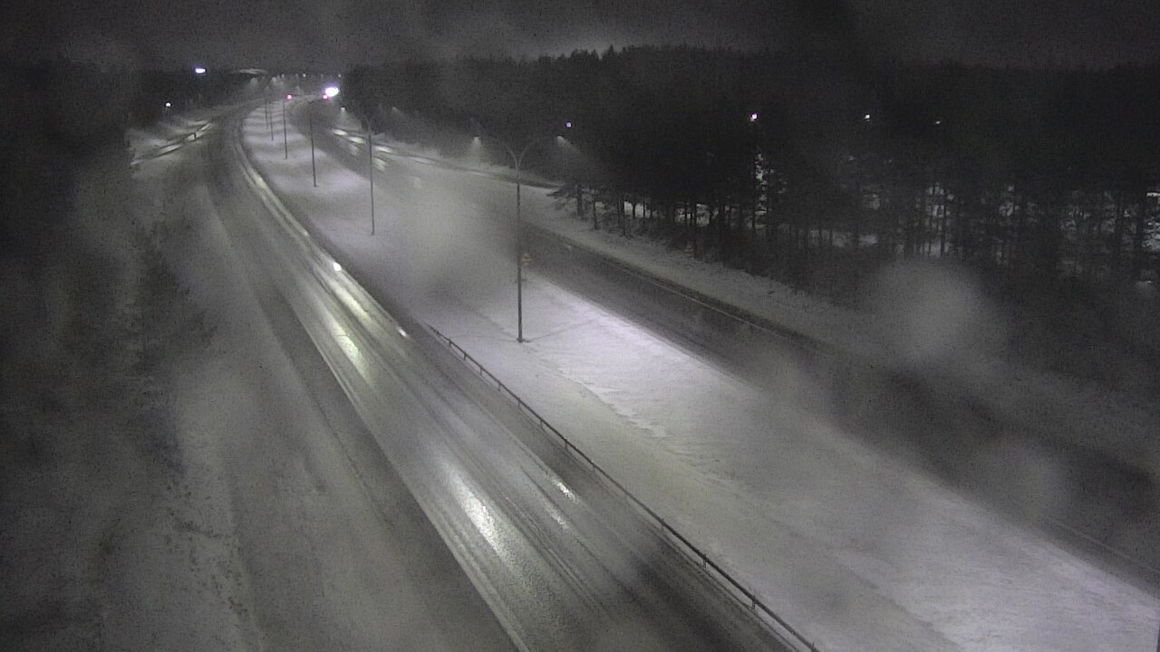 Weather Camera Image Väg 4 Uleåborg, Ouluntulli, Oulu, Pohjois-Pohjanmaa