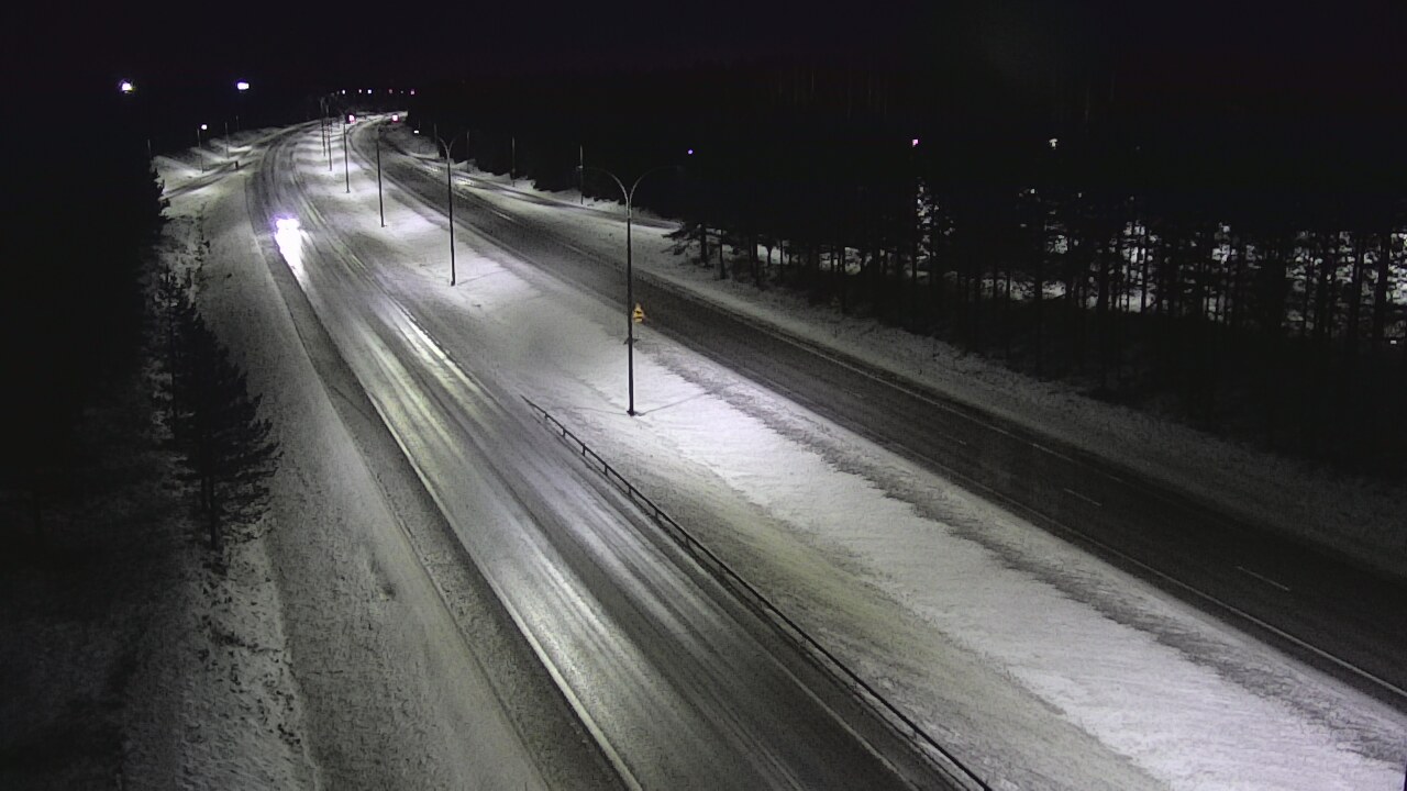 Weather Camera Image Väg 4 Uleåborg, Ouluntulli, Oulu, Pohjois-Pohjanmaa