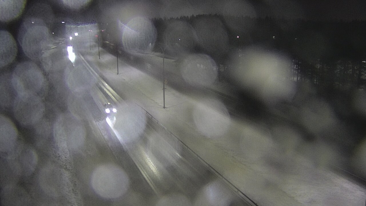 Weather Camera Image Väg 4 Uleåborg, Ouluntulli, Oulu, Pohjois-Pohjanmaa