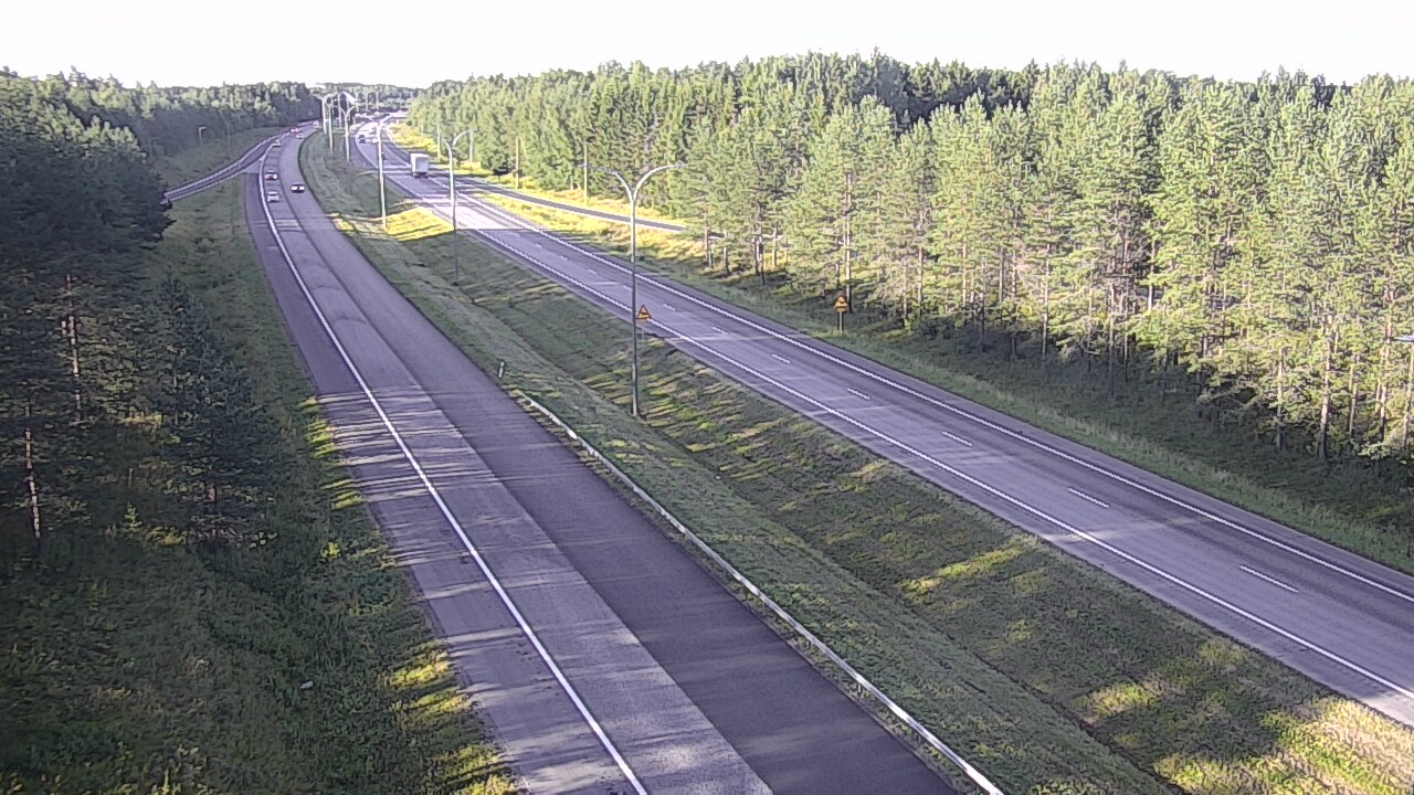 Weather Camera Image Väg 4 Uleåborg, Ouluntulli, Oulu, Pohjois-Pohjanmaa