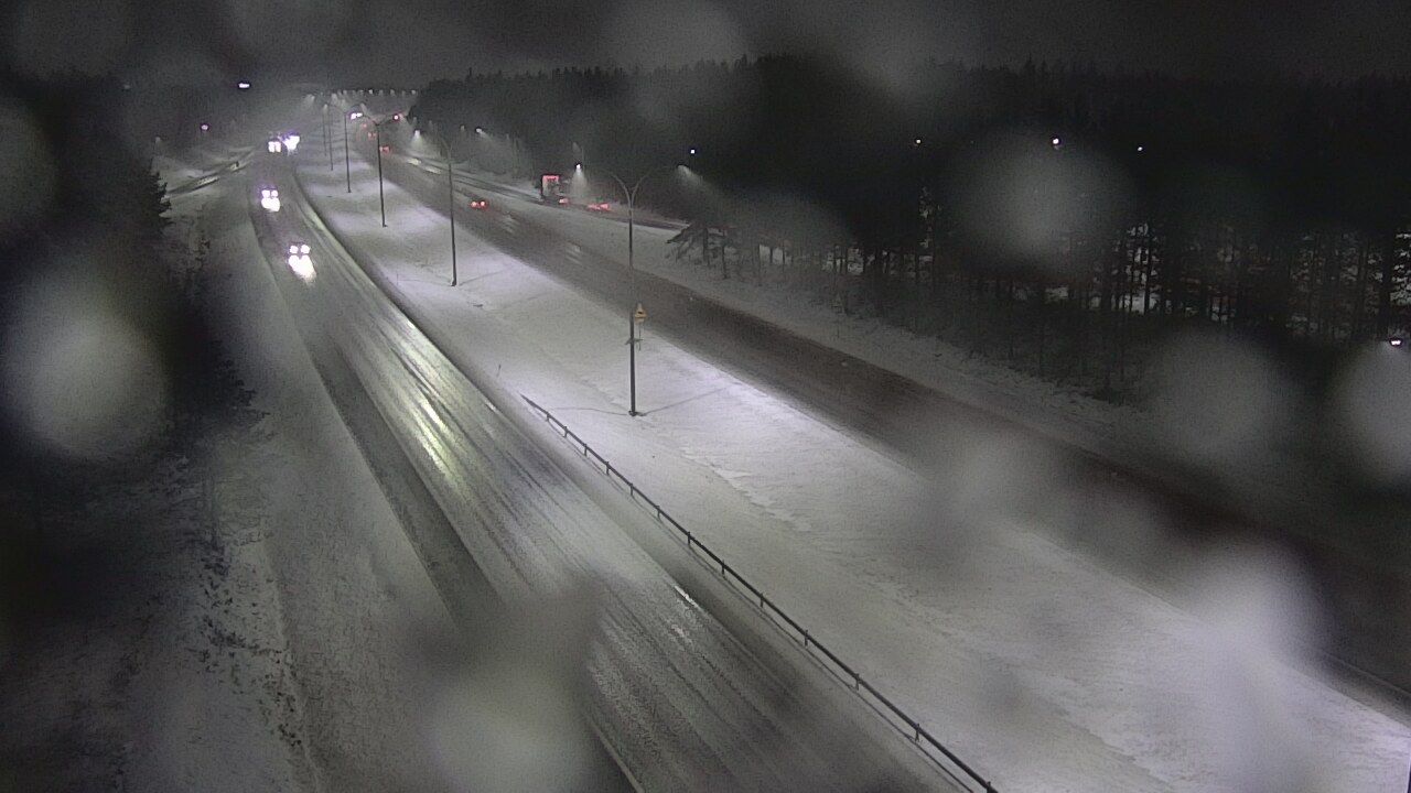 Weather Camera Image Väg 4 Uleåborg, Ouluntulli, Oulu, Pohjois-Pohjanmaa