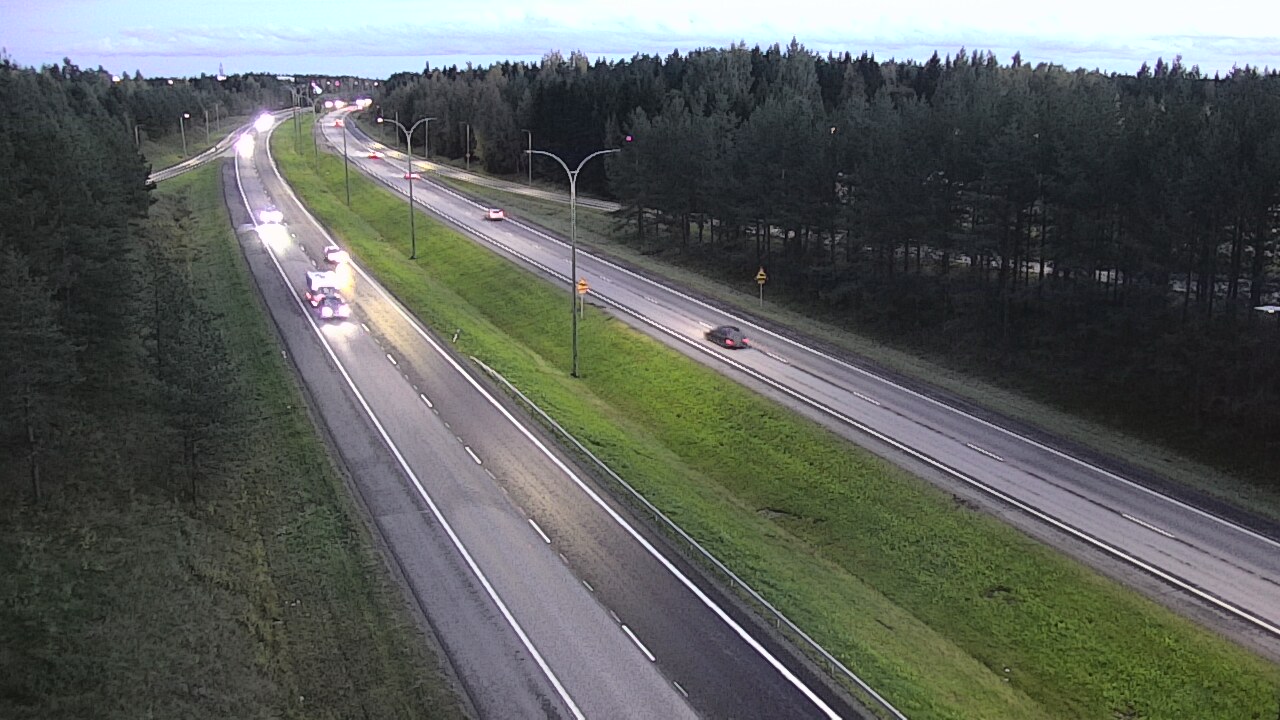 Weather Camera Image Väg 4 Uleåborg, Ouluntulli, Oulu, Pohjois-Pohjanmaa