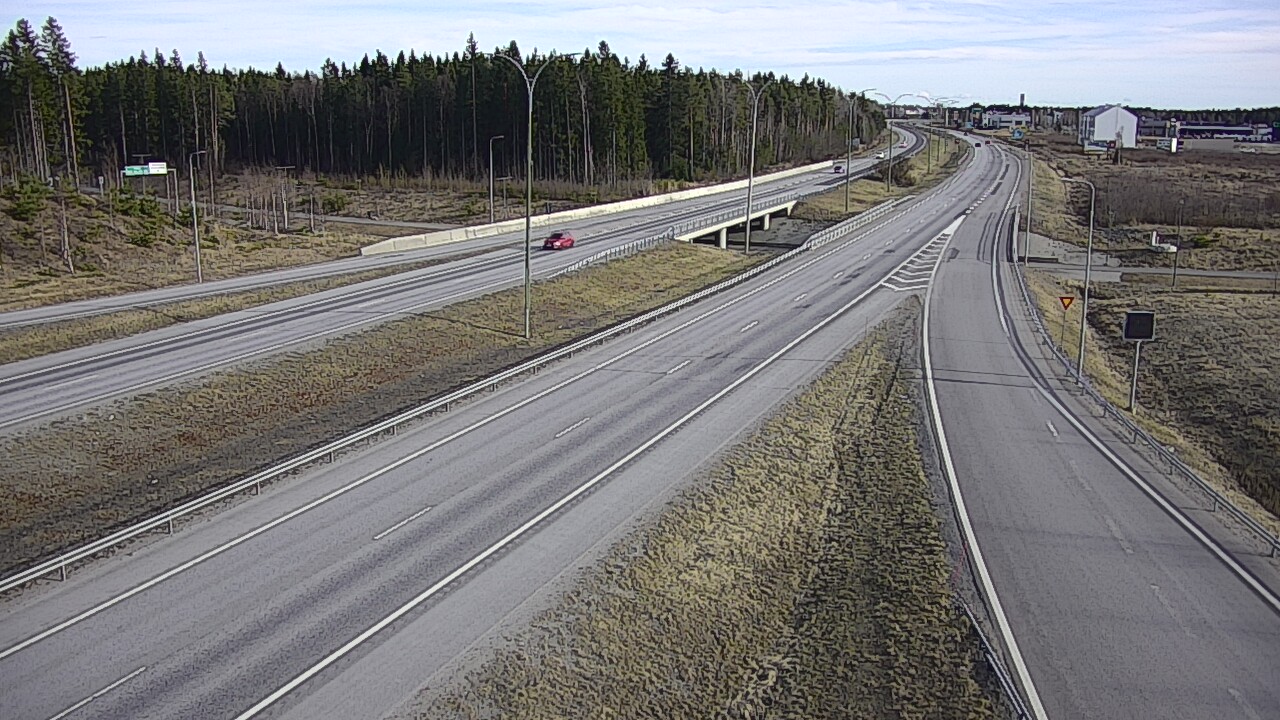 Weather Camera Image Väg 4 Kempele, Zatelliitti, Oulu, Pohjois-Pohjanmaa