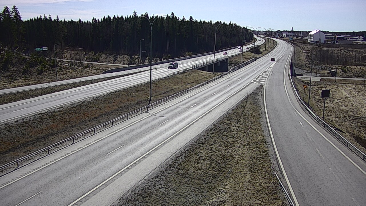 Weather Camera Image Väg 4 Kempele, Zatelliitti, Oulu, Pohjois-Pohjanmaa