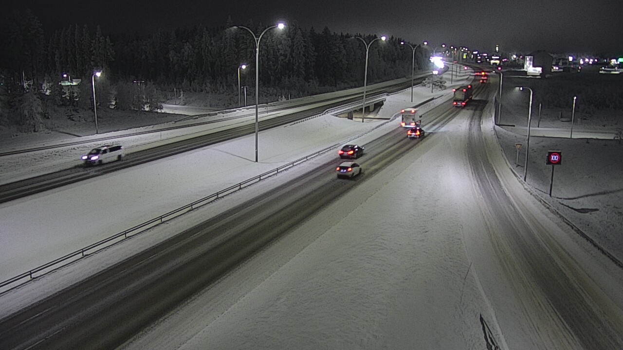 Weather Camera Image Väg 4 Kempele, Zatelliitti, Oulu, Pohjois-Pohjanmaa