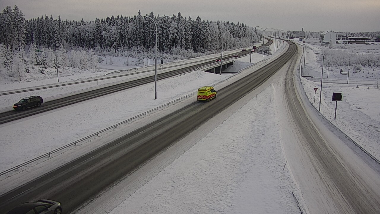 Weather Camera Image Väg 4 Kempele, Zatelliitti, Oulu, Pohjois-Pohjanmaa