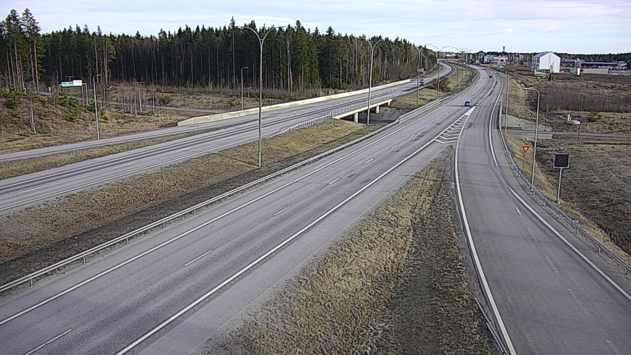 Weather Camera Image Väg 4 Kempele, Zatelliitti, Oulu, Pohjois-Pohjanmaa