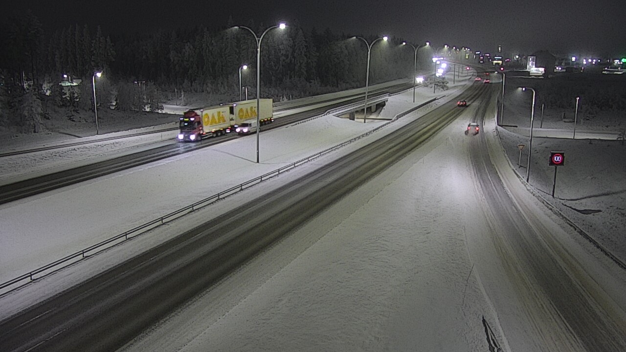 Weather Camera Image Väg 4 Kempele, Zatelliitti, Oulu, Pohjois-Pohjanmaa