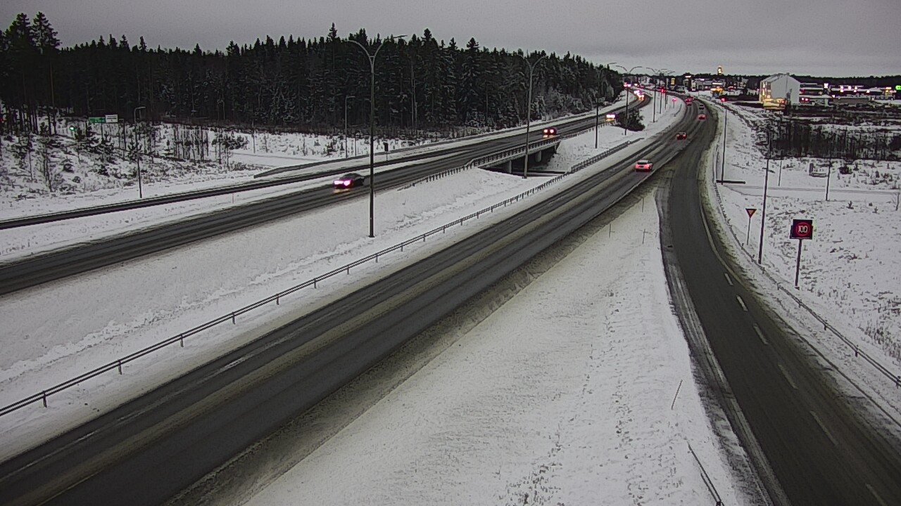 Kelikamerat Kuva Tie 4 Kempele, Zatelliitti, Oulu, Pohjois-Pohjanmaa