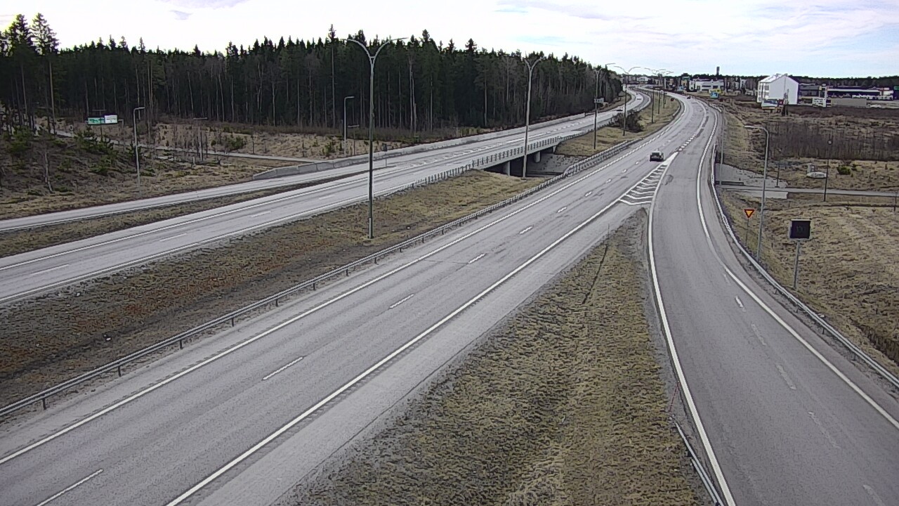 Weather Camera Image Väg 4 Kempele, Zatelliitti, Oulu, Pohjois-Pohjanmaa
