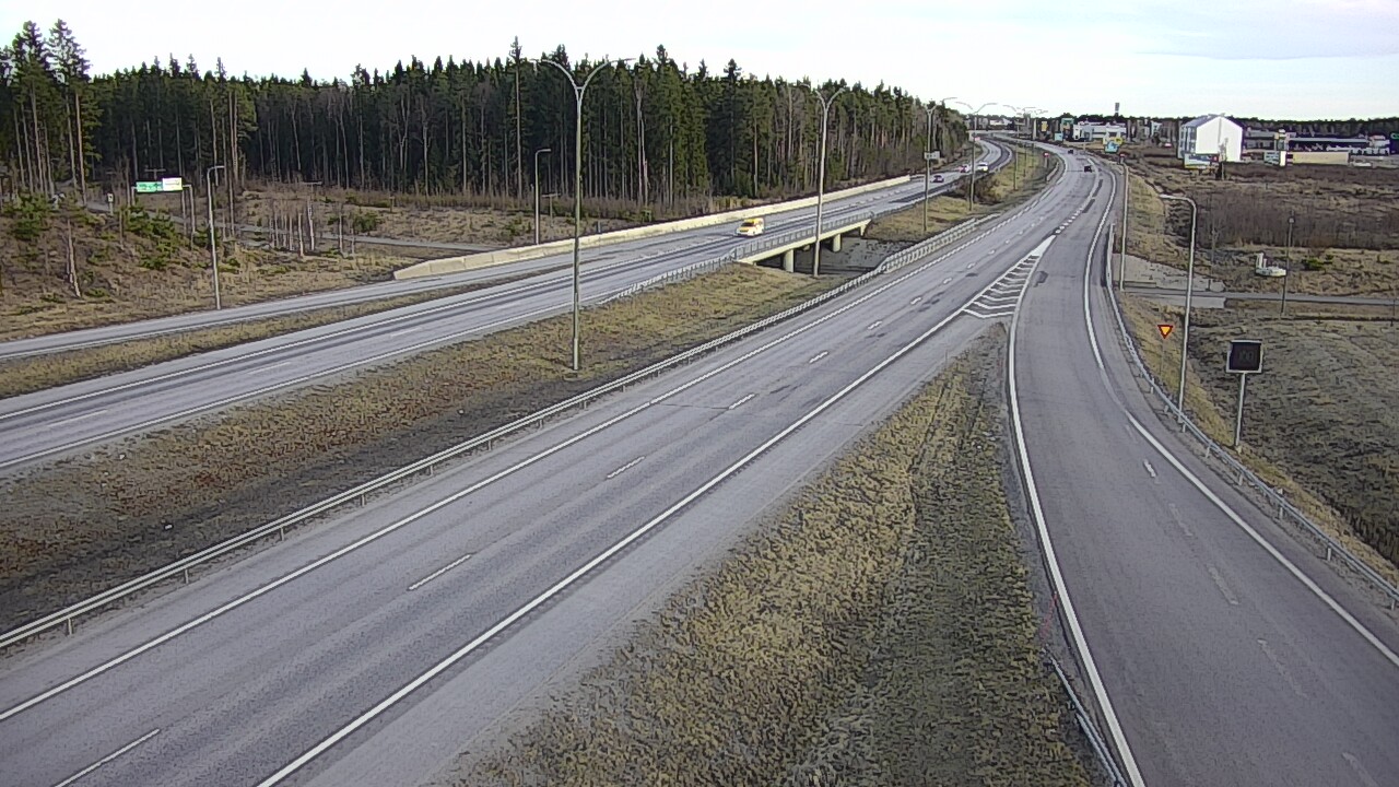 Weather Camera Image Väg 4 Kempele, Zatelliitti, Oulu, Pohjois-Pohjanmaa