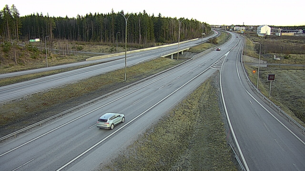 Weather Camera Image Väg 4 Kempele, Zatelliitti, Oulu, Pohjois-Pohjanmaa