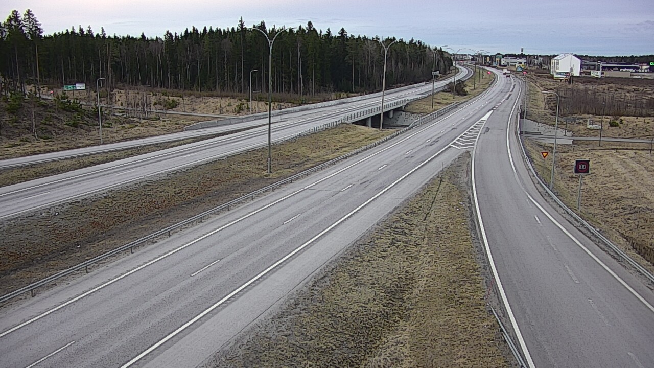 Kelikamerat Kuva Tie 4 Kempele, Zatelliitti, Oulu, Pohjois-Pohjanmaa