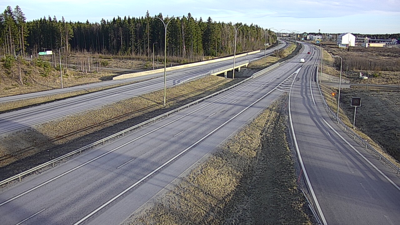 Weather Camera Image Väg 4 Kempele, Zatelliitti, Oulu, Pohjois-Pohjanmaa