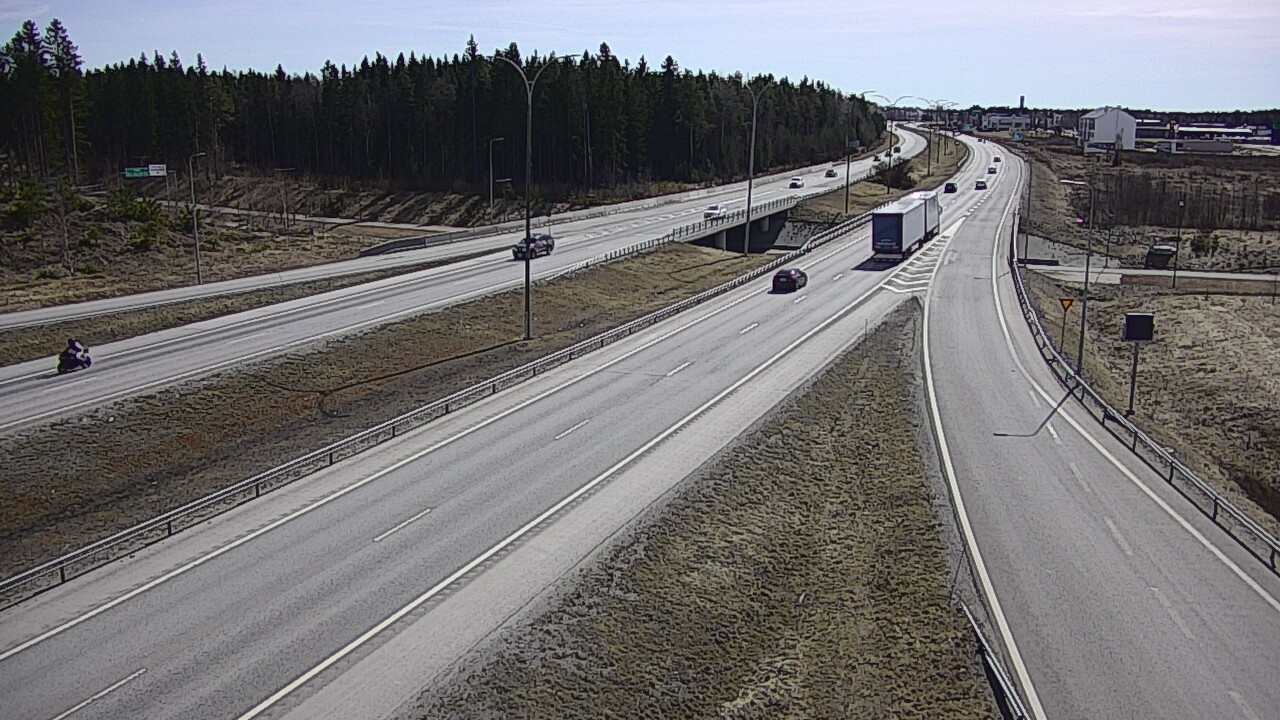 Weather Camera Image Väg 4 Kempele, Zatelliitti, Oulu, Pohjois-Pohjanmaa
