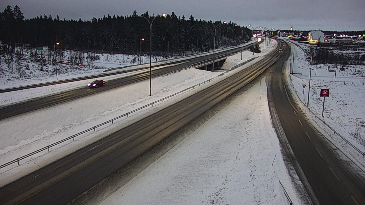 Kelikamerat Kuva Tie 4 Kempele, Zatelliitti, Oulu, Pohjois-Pohjanmaa