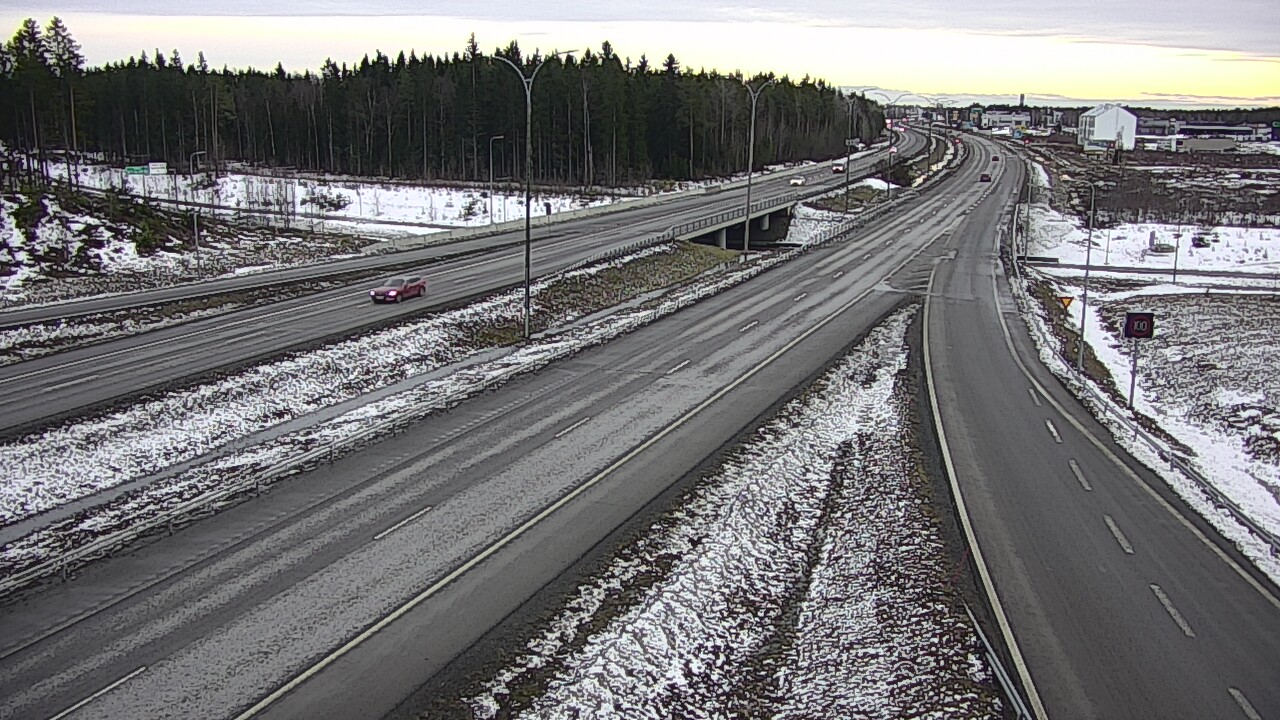 Kelikamerat Kuva Tie 4 Kempele, Zatelliitti, Oulu, Pohjois-Pohjanmaa