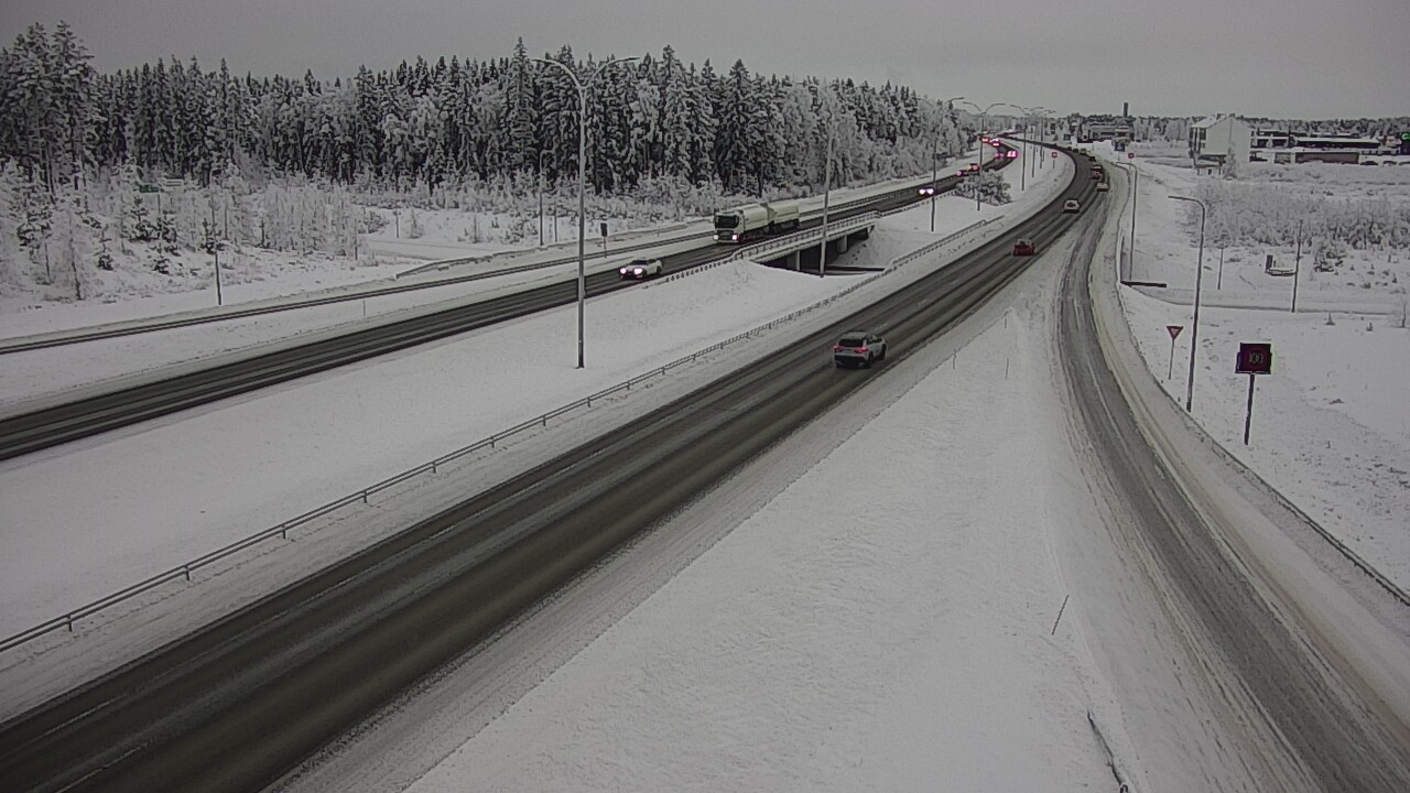 Weather Camera Image Väg 4 Kempele, Zatelliitti, Oulu, Pohjois-Pohjanmaa