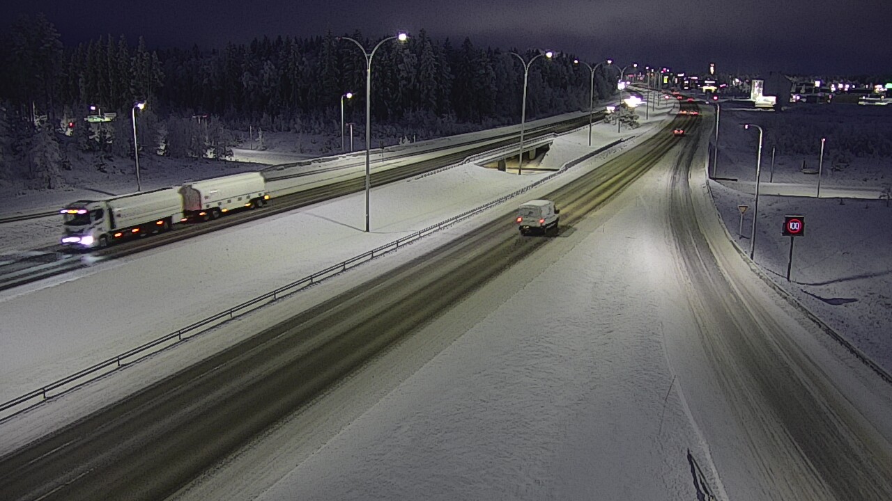 Weather Camera Image Väg 4 Kempele, Zatelliitti, Oulu, Pohjois-Pohjanmaa