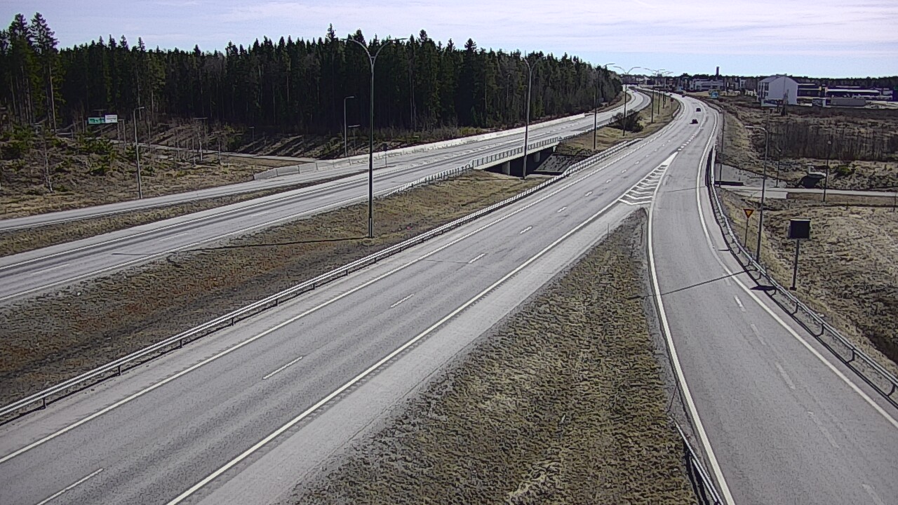 Weather Camera Image Väg 4 Kempele, Zatelliitti, Oulu, Pohjois-Pohjanmaa