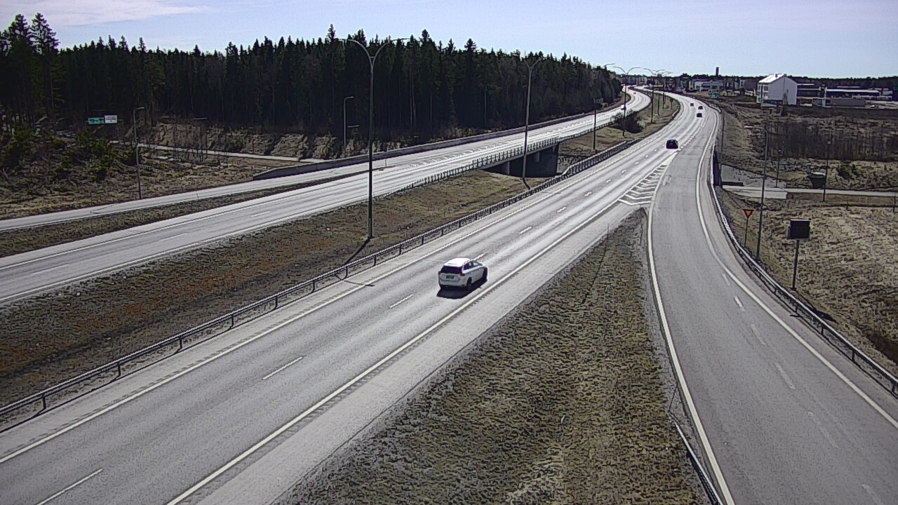 Weather Camera Image Väg 4 Kempele, Zatelliitti, Oulu, Pohjois-Pohjanmaa